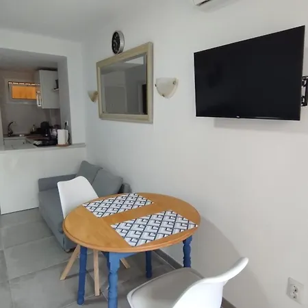 Lolo Estudio Con Wifi, Ac Y Piscinas